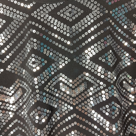 Black and sirver convicgton tops,  large NWT - Picture 7 of 12